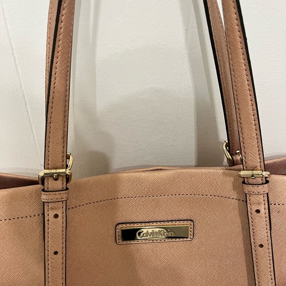 Calvin Klein Shoulder Bag Purse - Picture 4 of 9